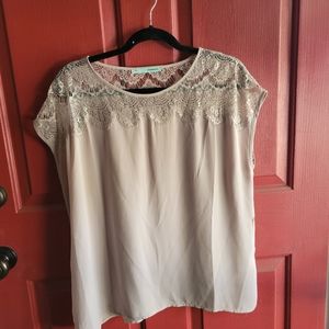 Women's blouse